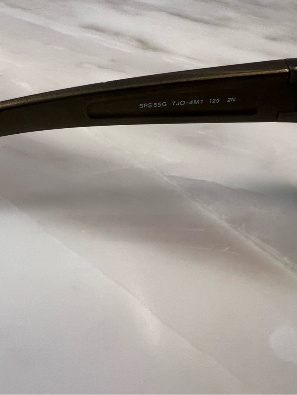 PRADA
PRADA SPS 55G
Green Khaki
Shield Mask
Sunglasses
Vintage - Picture 4 of 12